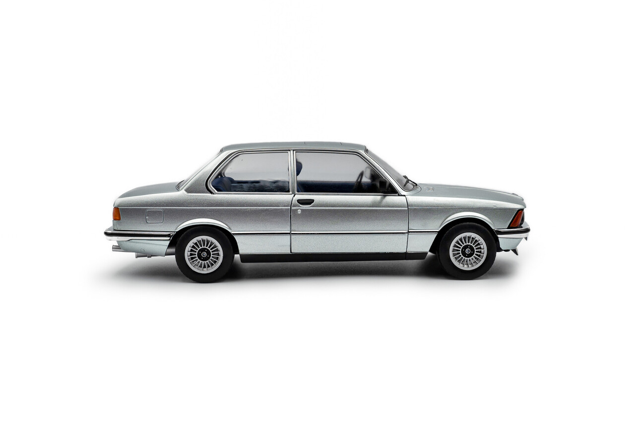 BMW BMW 323i 1980 - 1:18 - Solido