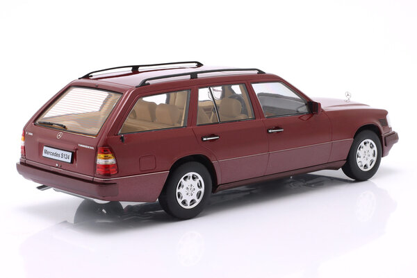 Mercedes-Benz Mercedes-Benz E-Class T-Model 1995 - 1:18 - Triple 9 Collection