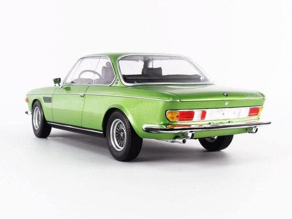BMW BMW 3.0 CSI 1971 - 1:18 - Minichamps
