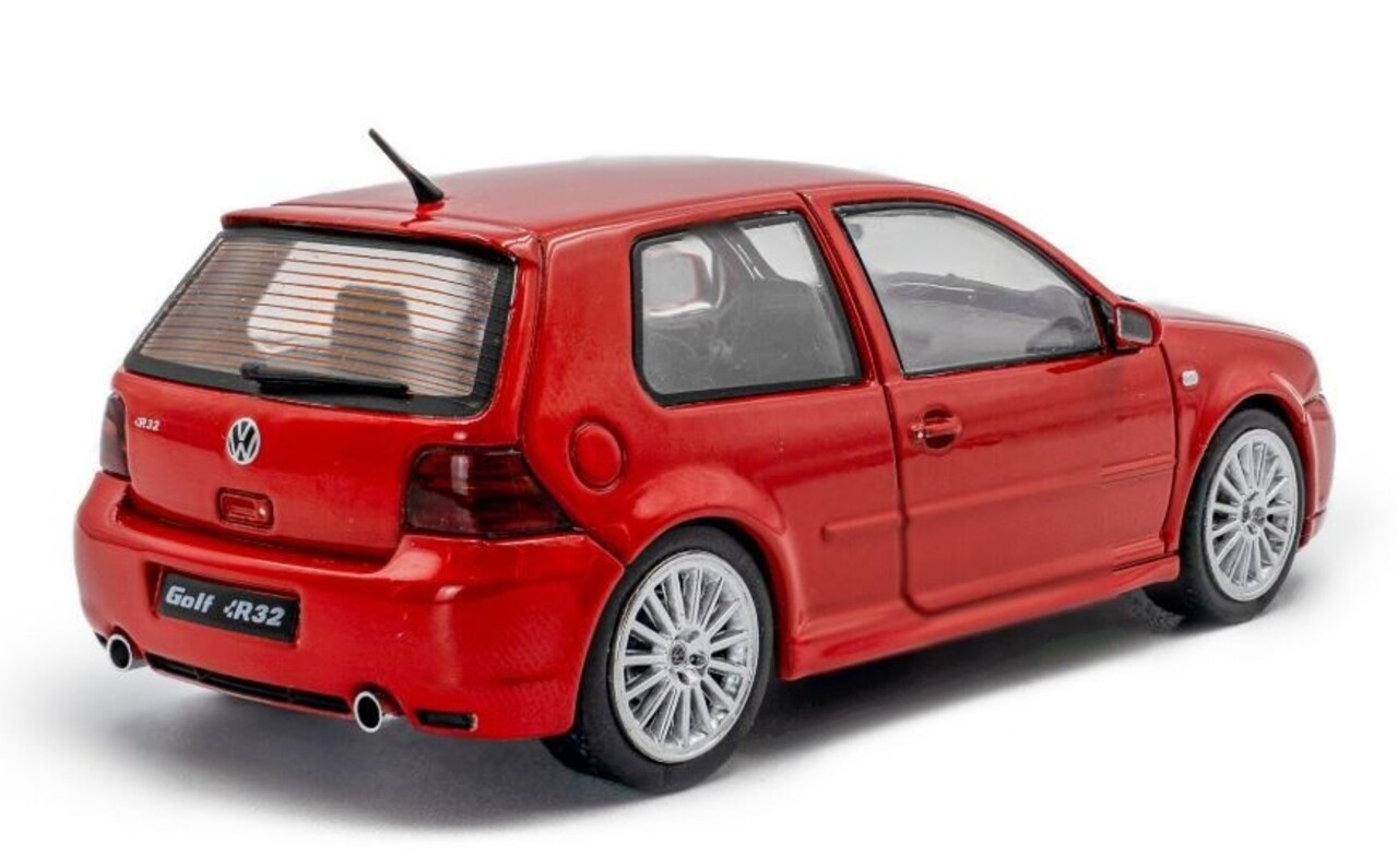 Volkswagen Volkswagen Golf IV R32 4Motion AWD - 1:43 - Solido Volkswagen Volkswagen Golf IV R32 4Motion AWD - 1:43 - Solido