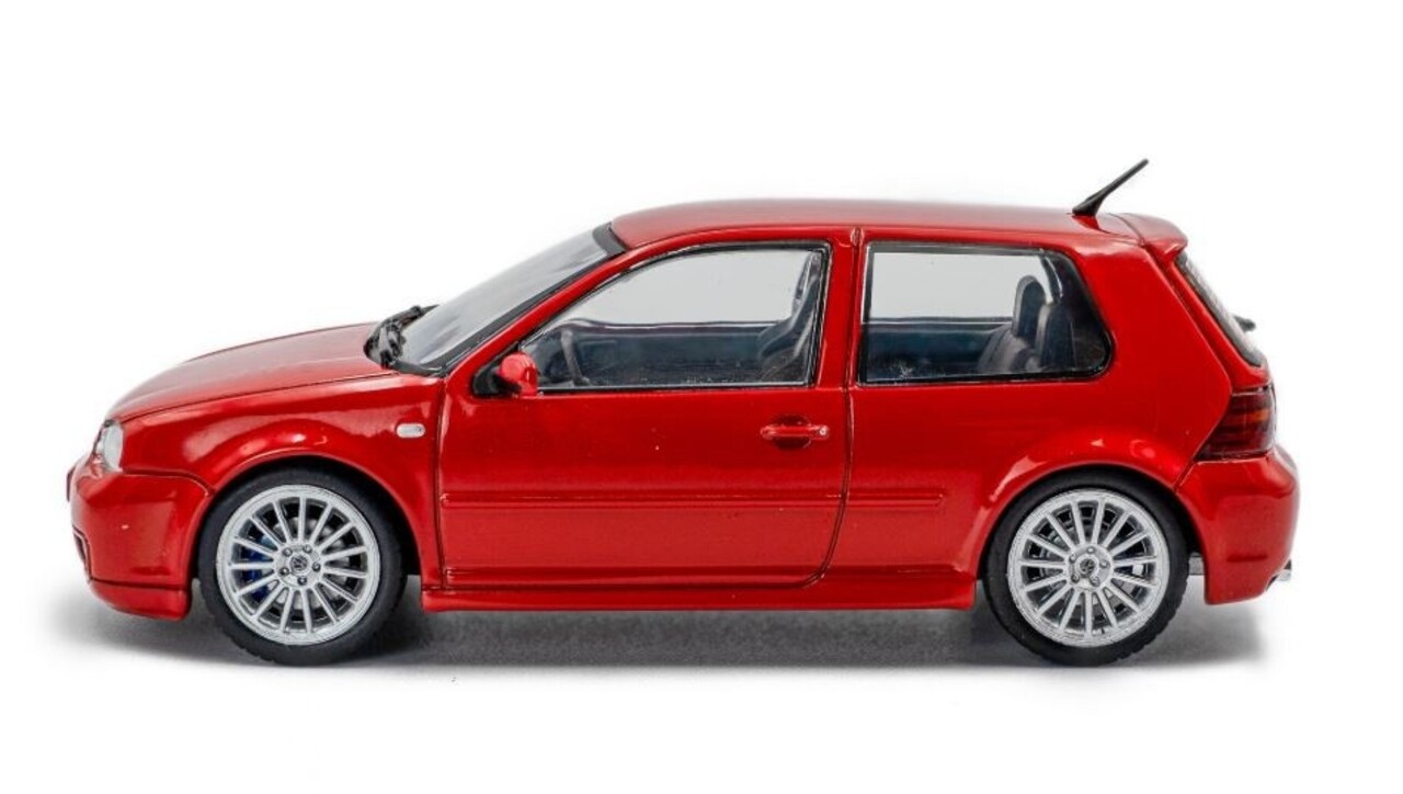 Volkswagen Volkswagen Golf IV R32 4Motion AWD - 1:43 - Solido Volkswagen Volkswagen Golf IV R32 4Motion AWD - 1:43 - Solido