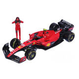 Ferrari Ferrari SF-23 #55 Team Scuderia Ferrari Season 2023 (C.Sainz) + Figure - 1:24 - Bburago Ferrari Ferrari SF-23 #55 Team Scuderia Ferrari Season 2023 (C.Sainz) + Figure - 1:24 - Bburago