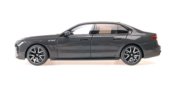 BMW BMW i7 M70 (G70) 2024 - 1:18 - Minichamps BMW BMW i7 M70 (G70) 2024 - 1:18 - Minichamps