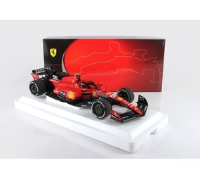 Formule 1 Ferrari SF-23 #55 Winner GP Singapore 2023 C. Sainz + Pilot - 1:18 - BBR Formule 1 Ferrari SF-23 #55 Winner GP Singapore 2023 C. Sainz + Pilot - 1:18 - BBR