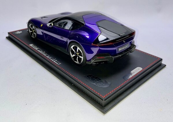 Ferrari Ferrari 12 Cil. V12 830cv Panoramic Roof 2024 + Showcase - 1:18 - BBR