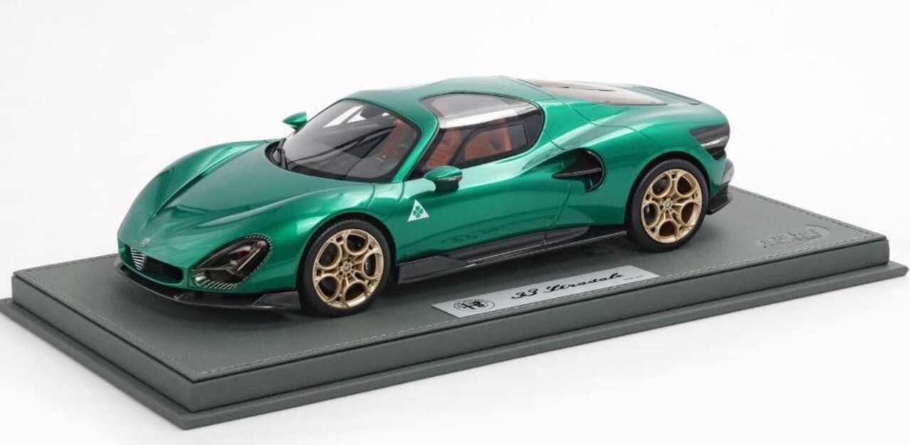 Alfa Romeo Alfa Romeo 33 Stradale 2025 + Showcase - 1:18 - BBR