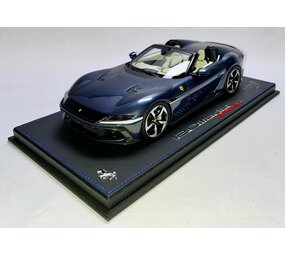 Ferrari Ferrari 12 Cil. V12 830cv Spider Open 2024 + Showcase - 1:18 - BBR Ferrari Ferrari 12 Cil. V12 830cv Spider Open 2024 + Showcase - 1:18 - BBR