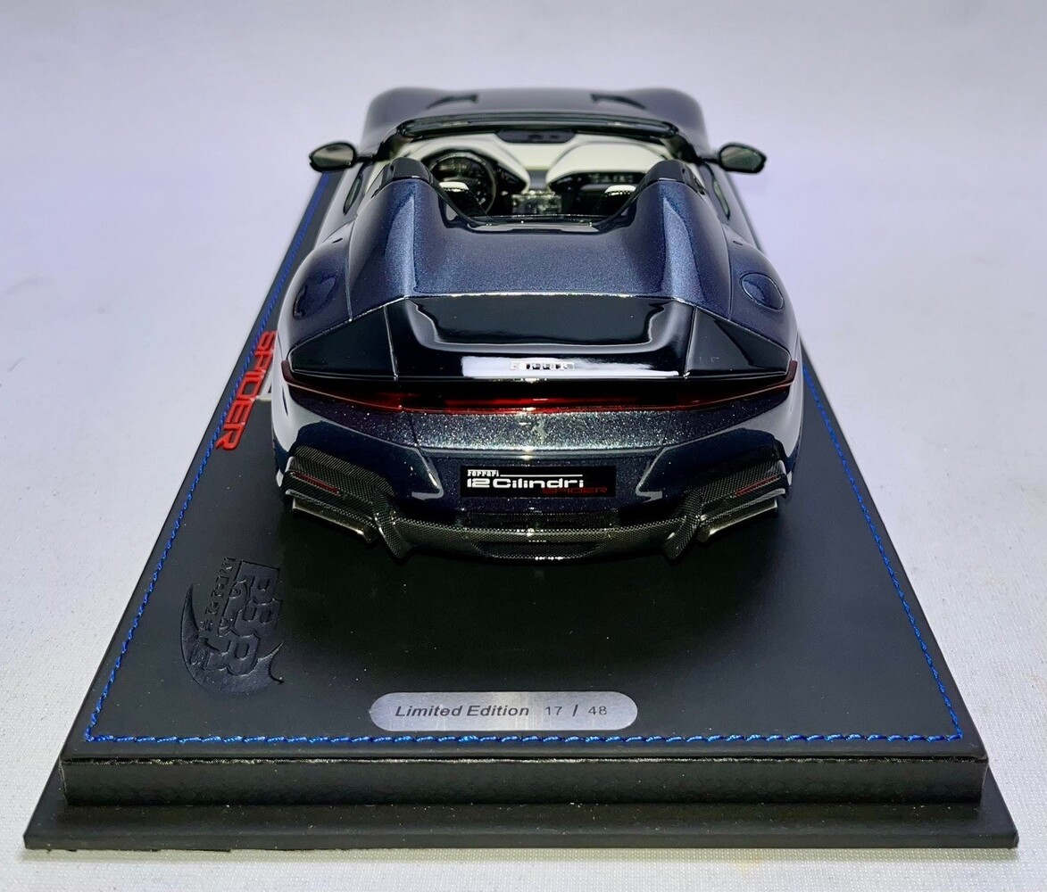 Ferrari Ferrari 12 Cil. V12 830cv Spider Open 2024 + Showcase - 1:18 - BBR
