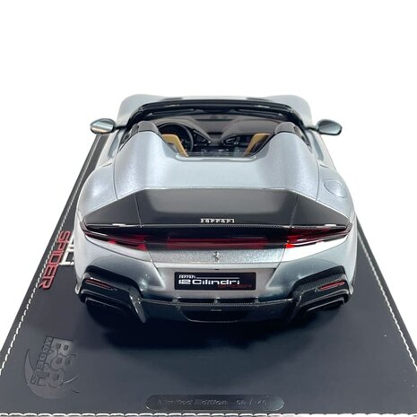 Ferrari Ferrari 12 Cil. V12 830cv Spider Open 2024 + Showcase - 1:18 - BBR