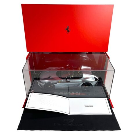 Ferrari Ferrari 12 Cil. V12 830cv Spider Open 2024 + Showcase - 1:18 - BBR