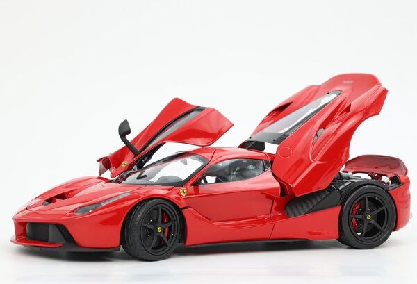 Ferrari Ferrari LaFerrari 2013 Black Rims + Showcase - 1:18 - BBR