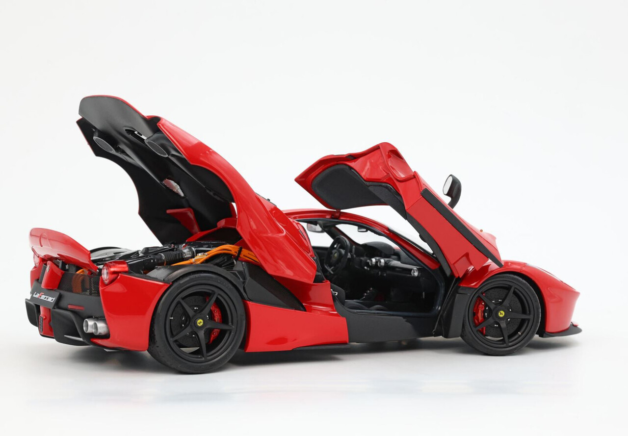 Ferrari Ferrari LaFerrari 2013 Black Rims - 1:18 - BBR Ferrari Ferrari LaFerrari 2013 Black Rims - 1:18 - BBR