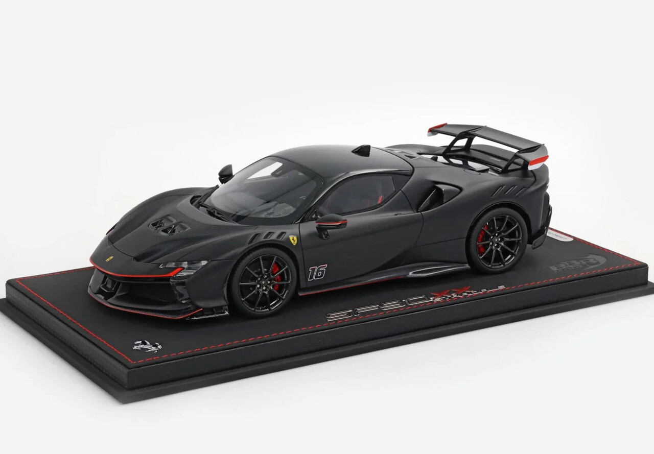 Ferrari Ferrari SF90 XX Stradale #16 Personal Car Charles Leclerc 2024 + Showcase - 1:18 - BBR
