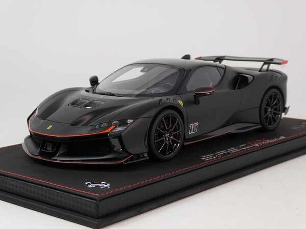 Ferrari Ferrari SF90 XX Stradale #16 Personal Car Charles Leclerc 2024 + Showcase - 1:18 - BBR