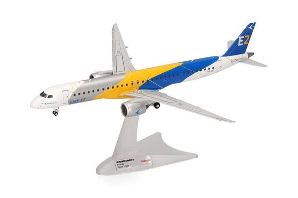 Embraer Embraer E195-E2 'Corporate Livery PR-ZIQ' - 1:200 - Herpa