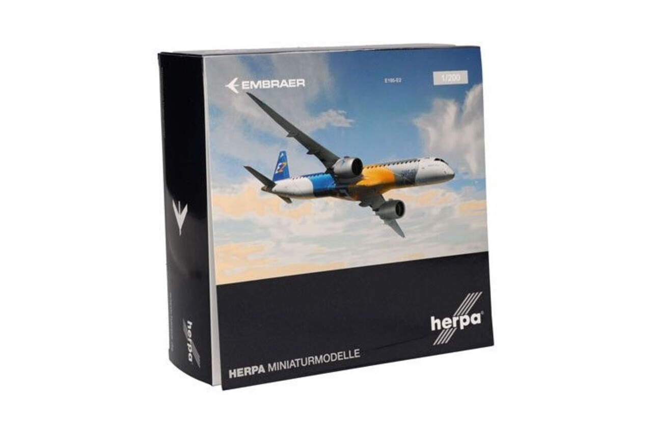 Embraer Embraer E195-E2 'Corporate Livery PR-ZIQ' - 1:200 - Herpa