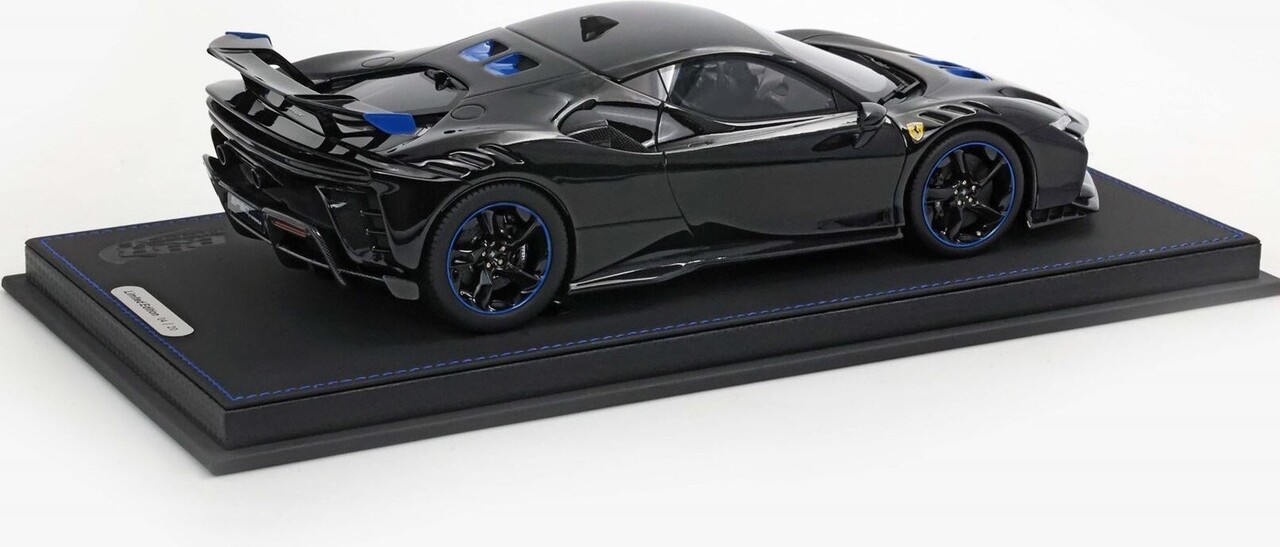 Ferrari Ferrari SF90 XX Stradale 2024 + Showcase - 1:18 - BBR Ferrari Ferrari SF90 XX Stradale 2024 + Showcase - 1:18 - BBR
