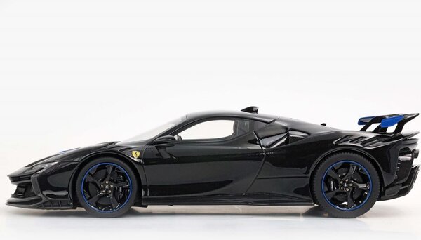 Ferrari Ferrari SF90 XX Stradale 2024 + Showcase - 1:18 - BBR Ferrari Ferrari SF90 XX Stradale 2024 + Showcase - 1:18 - BBR