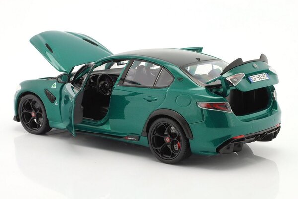 Alfa Romeo Alfa Romeo Giulia GTA - 1:18 - Bburago