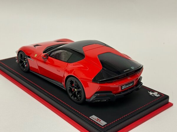Ferrari Ferrari 12 Cilinders Coupe V12 830CV 2024 + Showcase  - 1:18 - MR Collection Models