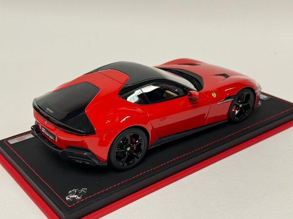 Ferrari Ferrari 12 Cilinders Coupe V12 830CV 2024 + Showcase  - 1:18 - MR Collection Models