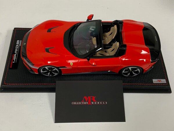 Ferrari Ferrari 12 Cilinders Spider V12 830CV 2024 + Showcase  - 1:18 - MR Collection Models
