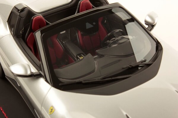 Ferrari Ferrari 12 Cilinders Spider V12 830CV 2024 + Showcase  - 1:18 - MR Collection Models