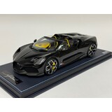 Bugatti Bugatti Mistral W16 2023 + Showcase  - 1:18 - MR Collection Models