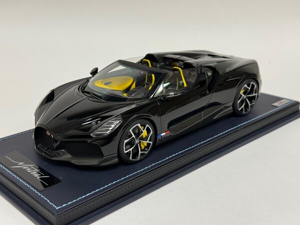 Bugatti Bugatti Mistral W16 2023 + Showcase  - 1:18 - MR Collection Models