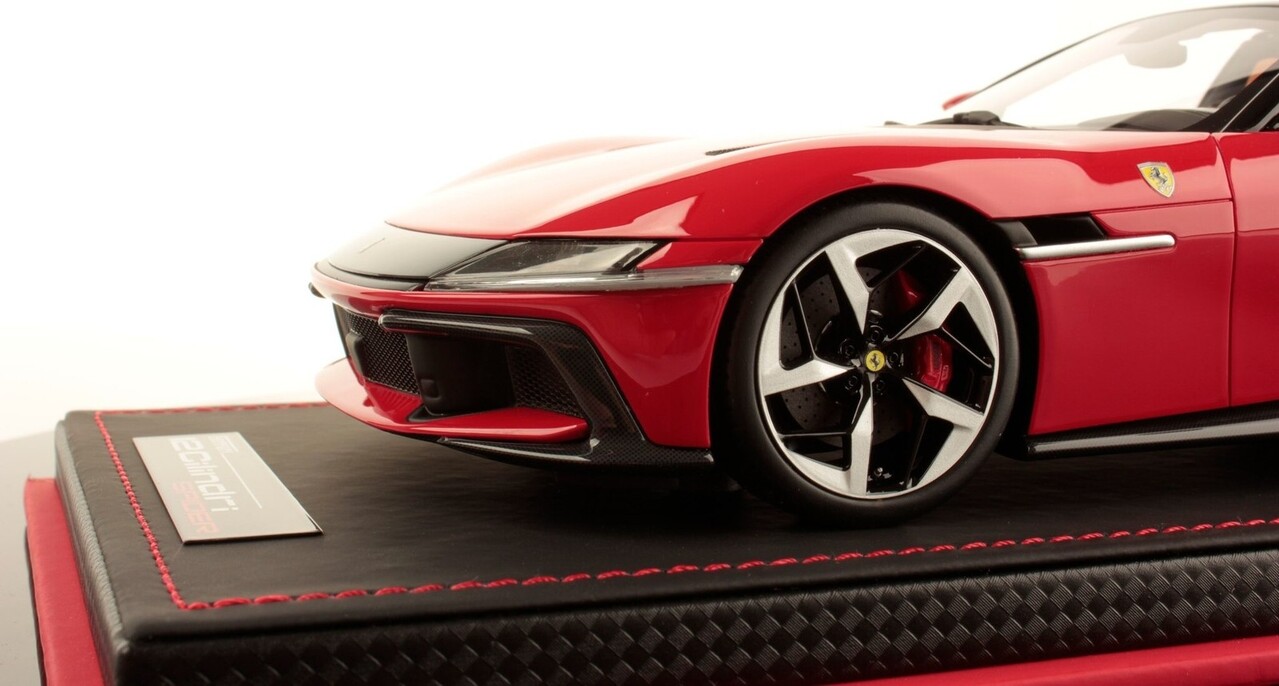 Ferrari Ferrari 12 Cilinders Spider V12 830CV 2024 + Showcase  - 1:18 - MR Collection Models