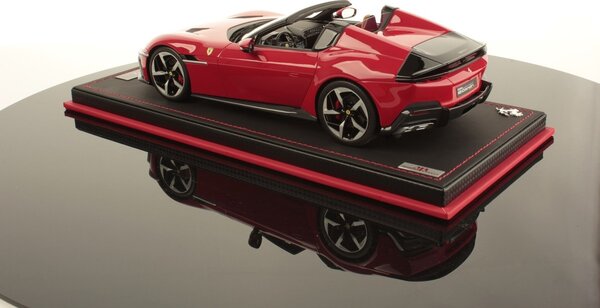 Ferrari Ferrari 12 Cilinders Spider V12 830CV 2024 + Showcase  - 1:18 - MR Collection Models