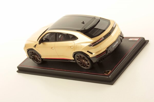 Lamborghini Lamborghini Urus SE 2023 + Showcase - 1:18 - MR Collection Models