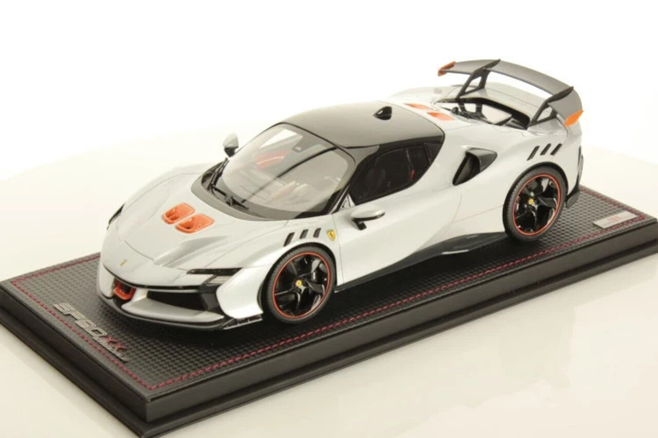 Ferrari Ferrari SF 90 XX Stradale 2024 + Showcase  - 1:43 - MR Collection Models