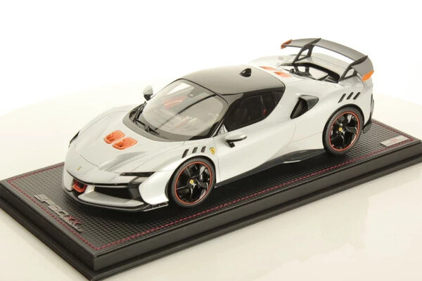 Ferrari Ferrari SF 90 XX Stradale 2024 + Showcase  - 1:43 - MR Collection Models