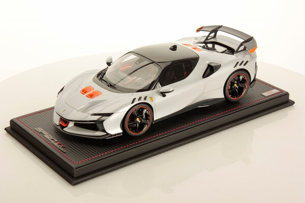 Ferrari Ferrari SF 90 XX Stradale 2024 + Showcase  - 1:43 - MR Collection Models