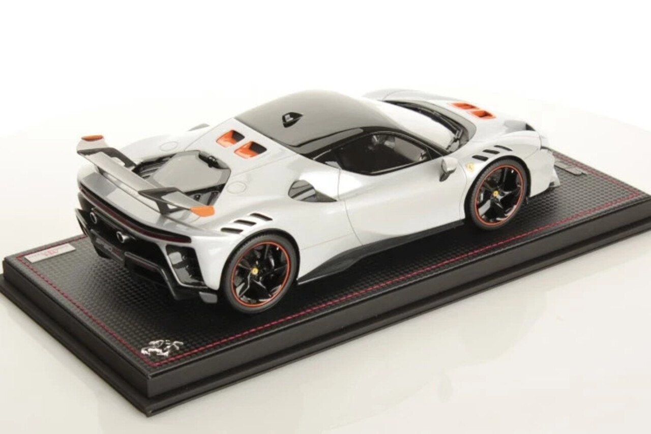 Ferrari Ferrari SF 90 XX Stradale 2024 + Showcase  - 1:43 - MR Collection Models
