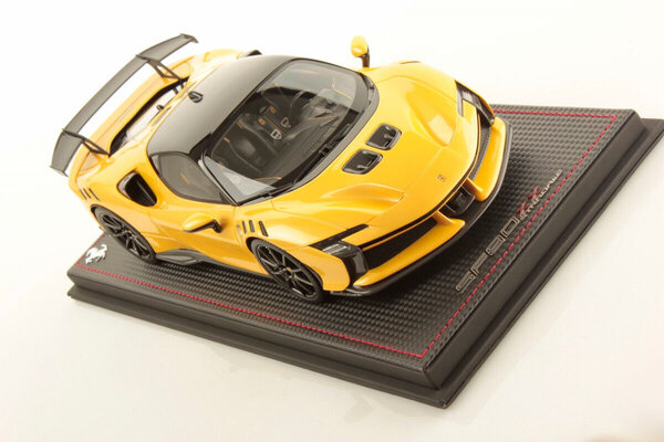 Ferrari Ferrari SF 90 XX Stradale 2024 + Showcase  - 1:18 - MR Collection Models