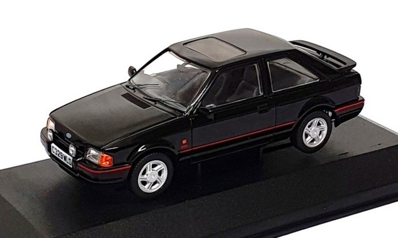 Ford Ford Escort MKIV XR3i RHD 1986 'England Version' -1:43 - Vanguards Ford Ford Escort MKIV XR3i RHD 1986 'England Version' -1:43 - Vanguards