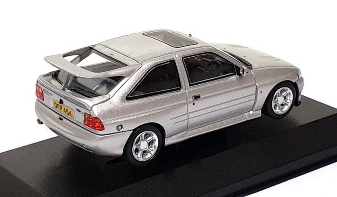 Ford Ford Escort RS Cosworth Luxury 1993 -1:43 - Vanguards Ford Ford Escort RS Cosworth Luxury 1993 -1:43 - Vanguards