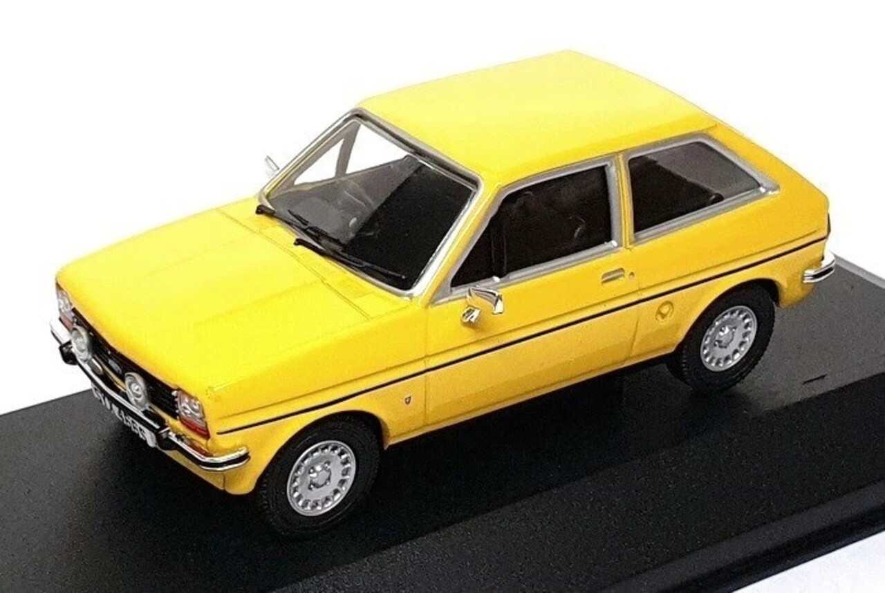 Ford Ford Fiësta MKI 1.3 Ghia 1976 -1:43 - Vanguards Ford Ford Fiësta MKI 1.3 Ghia 1976 -1:43 - Vanguards