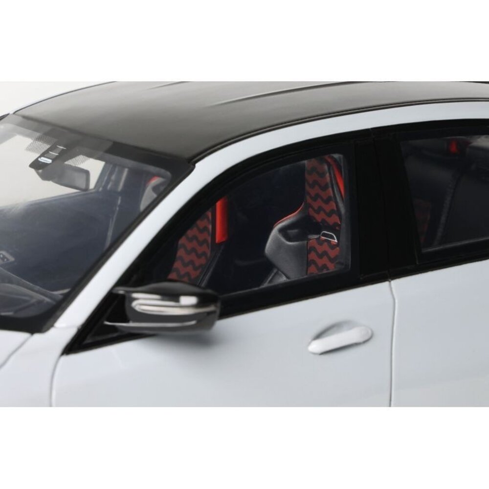 BMW BMW M3 CS - 1:18 - GT Spirit BMW BMW M3 CS - 1:18 - GT Spirit