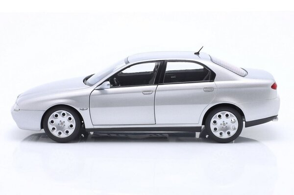 Alfa Romeo Alfa Romeo 166 2.0 V6 TB 1998 - 1:18 - Mitica