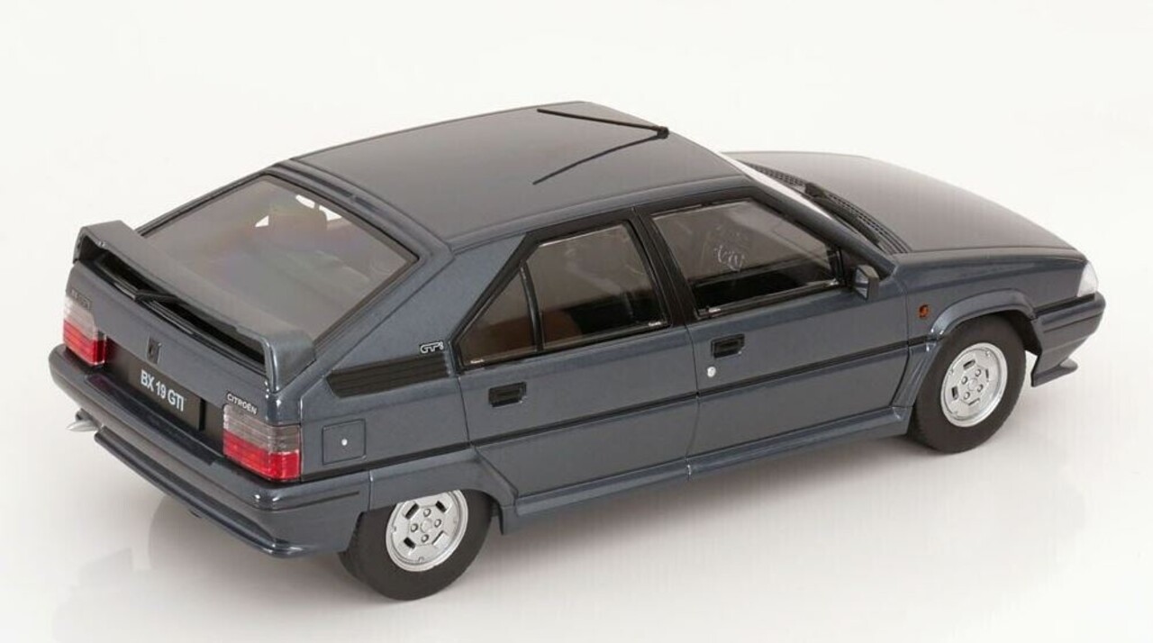 Citroën Citroën BX GTI 1990 - 1:18 - Triple 9 Collection Citroën Citroën BX GTI 1990 - 1:18 - Triple 9 Collection