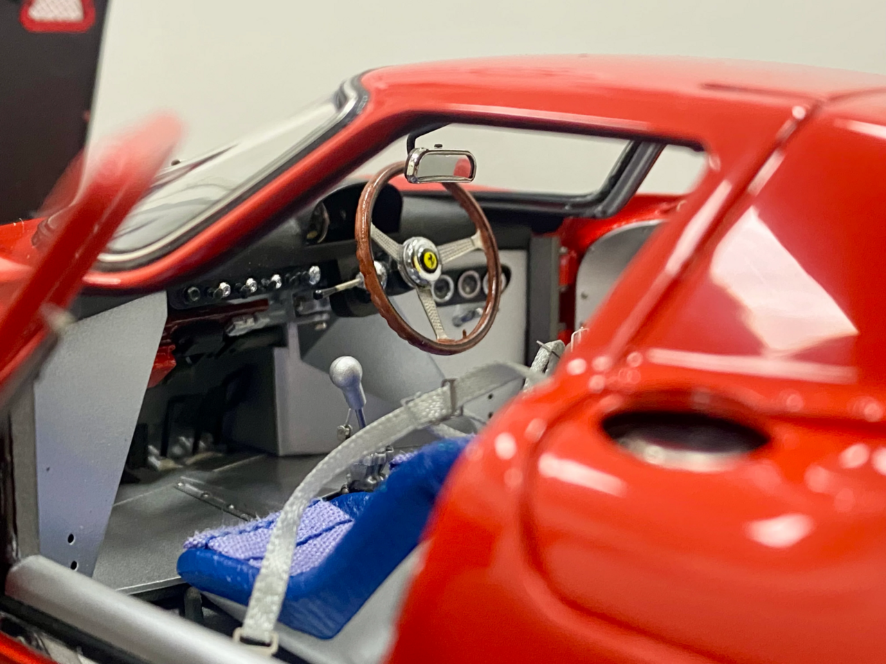 Ferrari Ferrari 250 LM #7 Winner 12H Reims 1964 - 1:18 - CMC