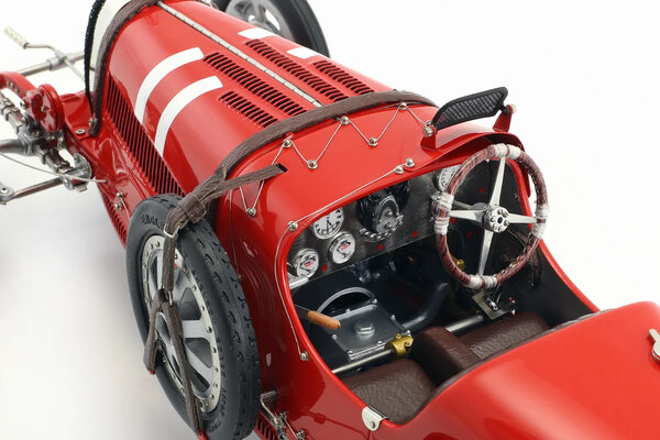 Formule 1 Bugatti Type 35 #11 National Colour Project Italy 1924 - 1:18 - CMC Formule 1 Bugatti Type 35 #11 National Colour Project Italy 1924 - 1:18 - CMC