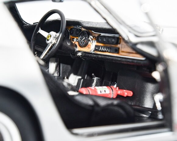 Ferrari Ferrari 275 GTB/C Competizione #98 500Km Mugello (Italy) 1966 - 1:18 - CMC