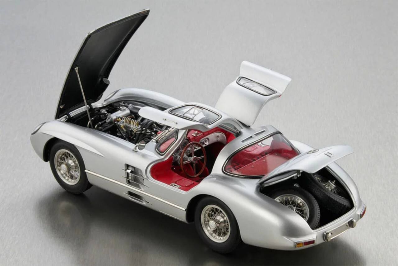 Mercedes-Benz Mercedes-Benz 300 SLR Uhlenhaut Coupé 1955  - 1:18 - CMC