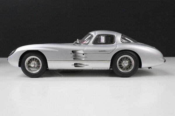 Mercedes-Benz Mercedes-Benz 300 SLR Uhlenhaut Coupé 1955  - 1:18 - CMC