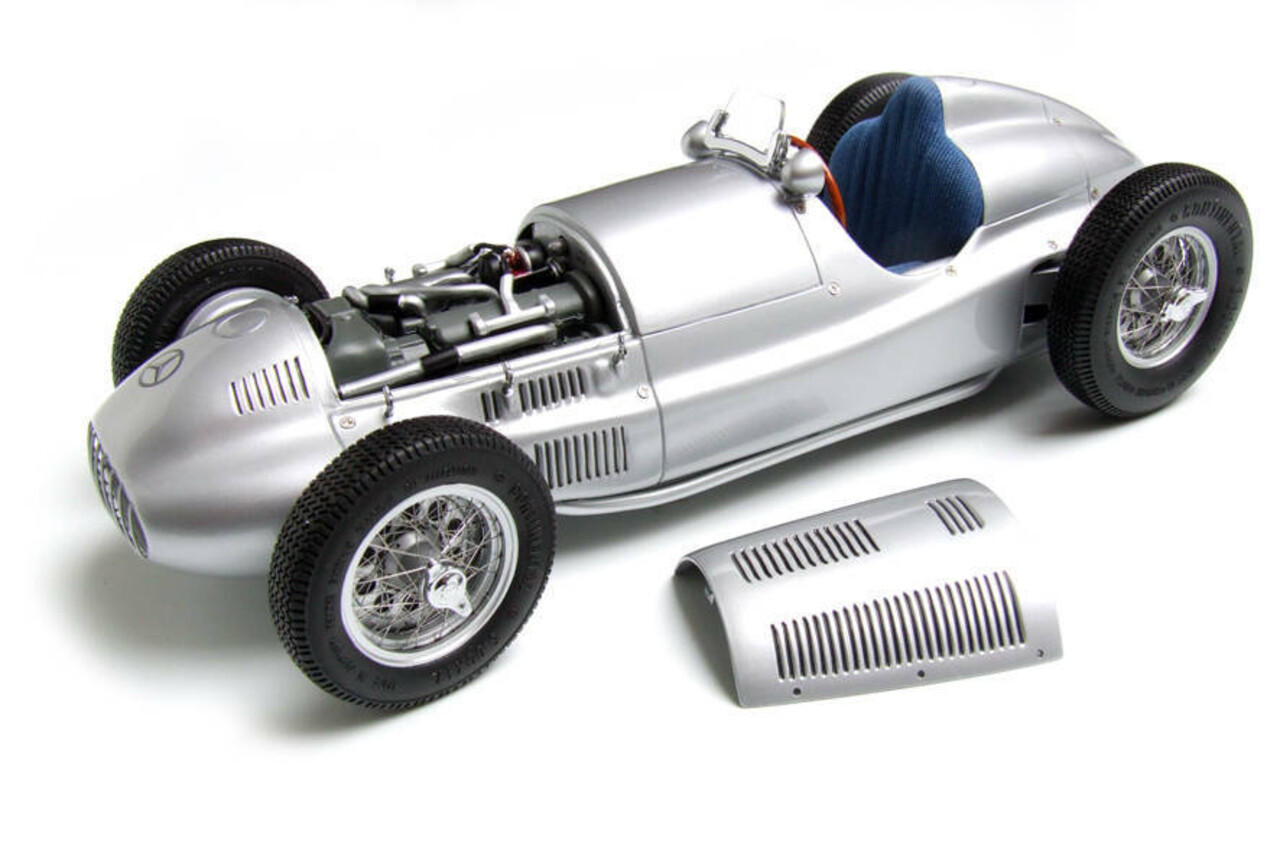 Formule 1 Mercedes-Benz (W165) 'Winner Tripolis'1939 - 1:18 - CMC