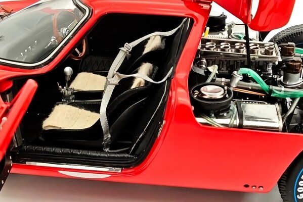 Ferrari Ferrari 250 LM #21 RHD Winner 24H Le Mans 1965 'Chassis 5893' - 1:18 - CMC